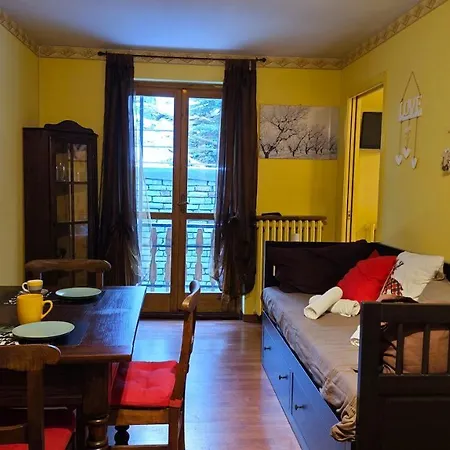 Apartment Hostdomus - Casa Borgata